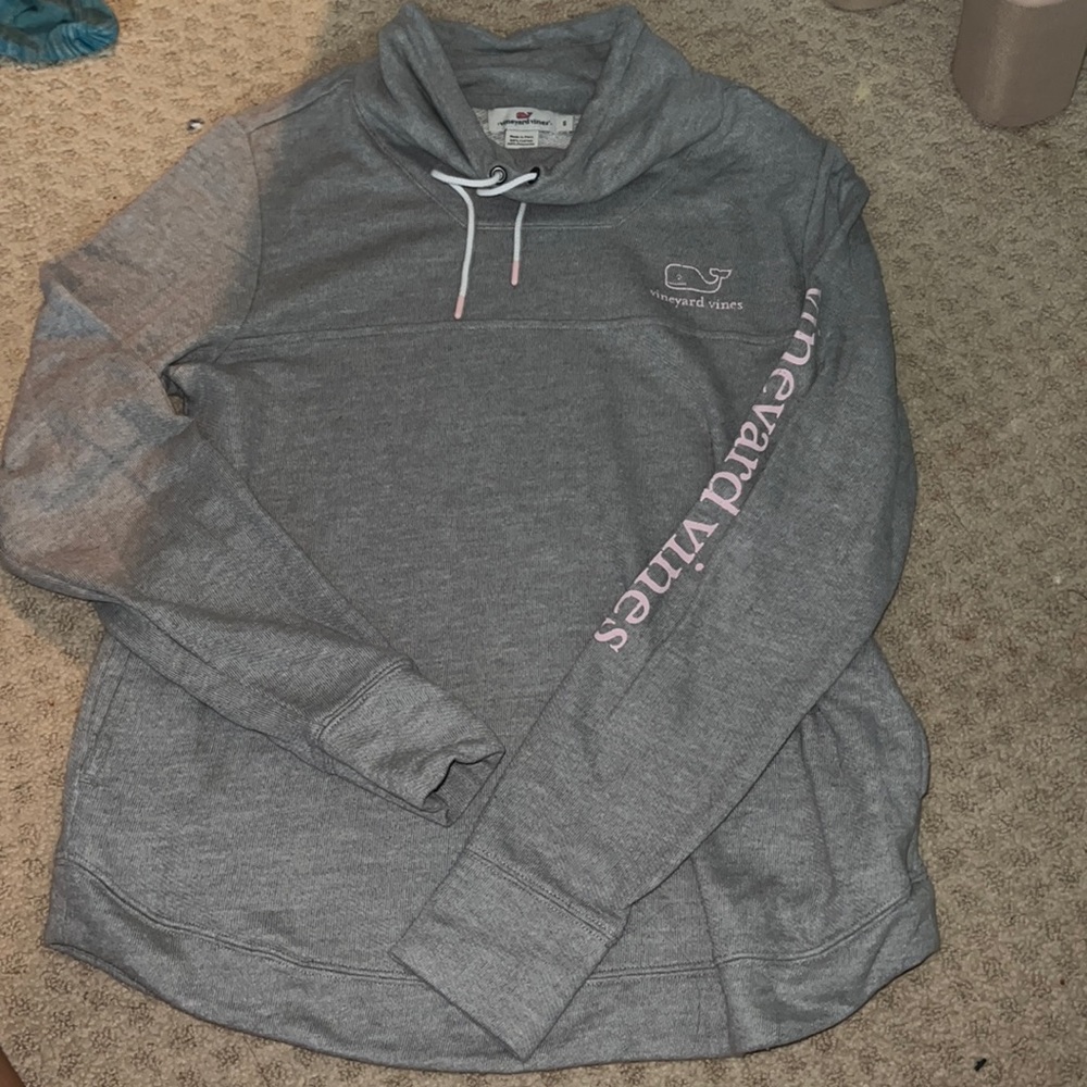 vineyard vines sweatshirt